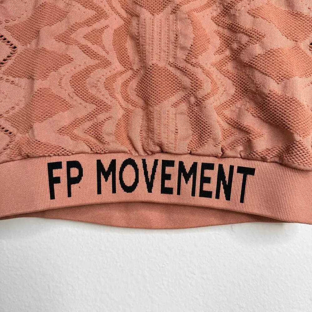 Free People cropped top XS activewear Movement cutout back stretchy XS / Small